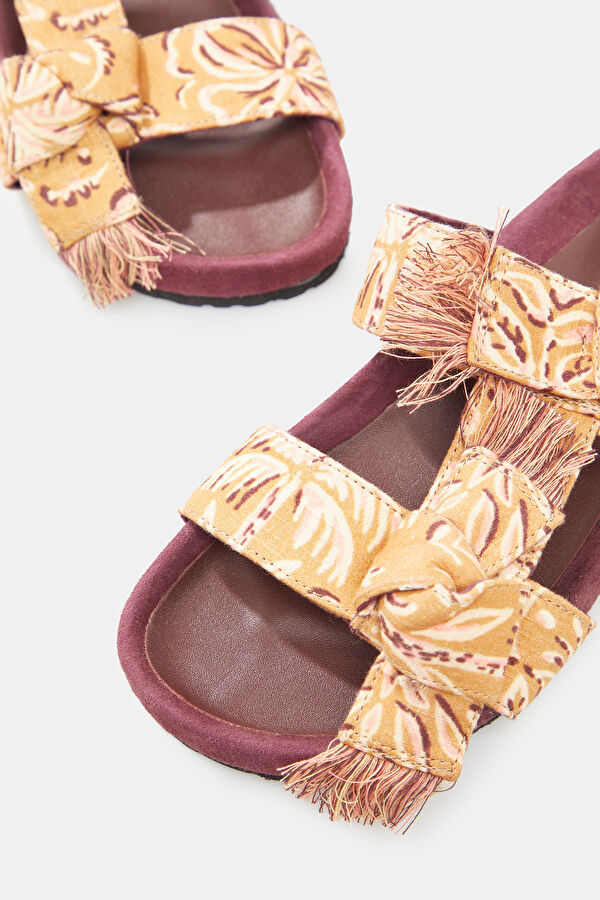Gold Patterned Leather Slippers 4