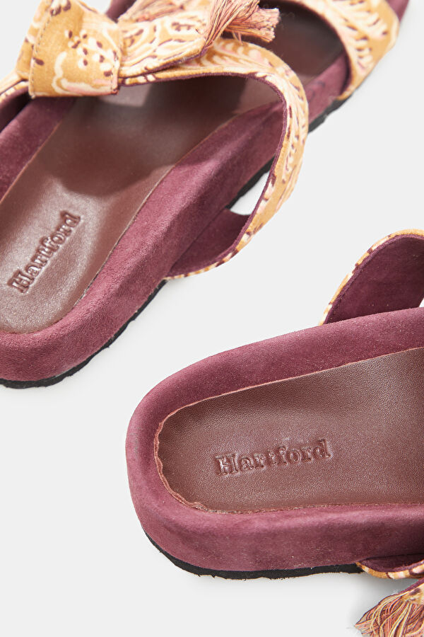 Gold Patterned Leather Slippers 5