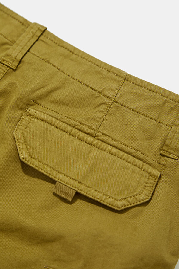 Khaki Men's Shorts 8