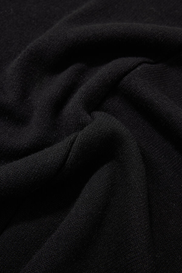 Black Patterned Women's Sweater 4
