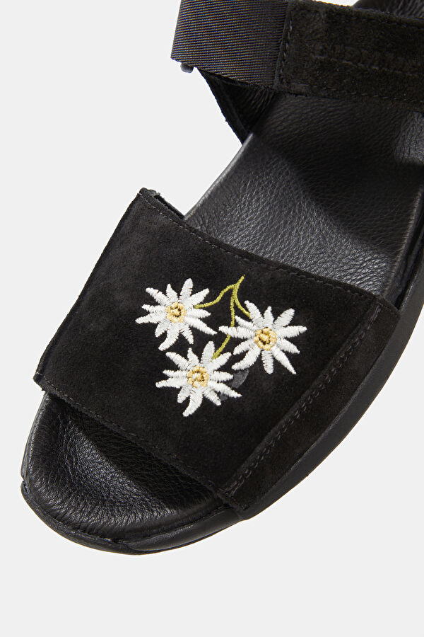 Black Sandals 4