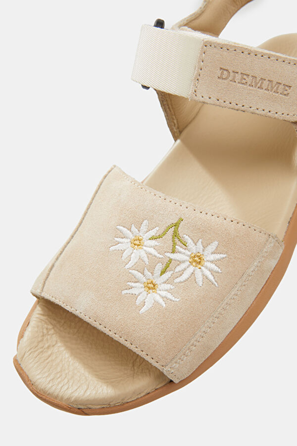 Cream Sandals 5