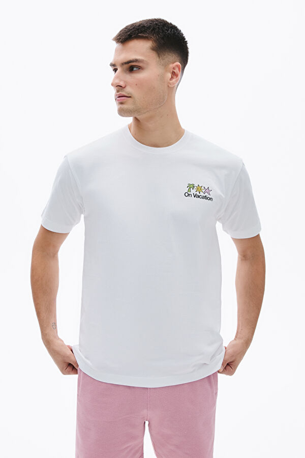 Relax Kalıp Beyaz Bisiklet Yaka Baskılı Erkek T-Shirt