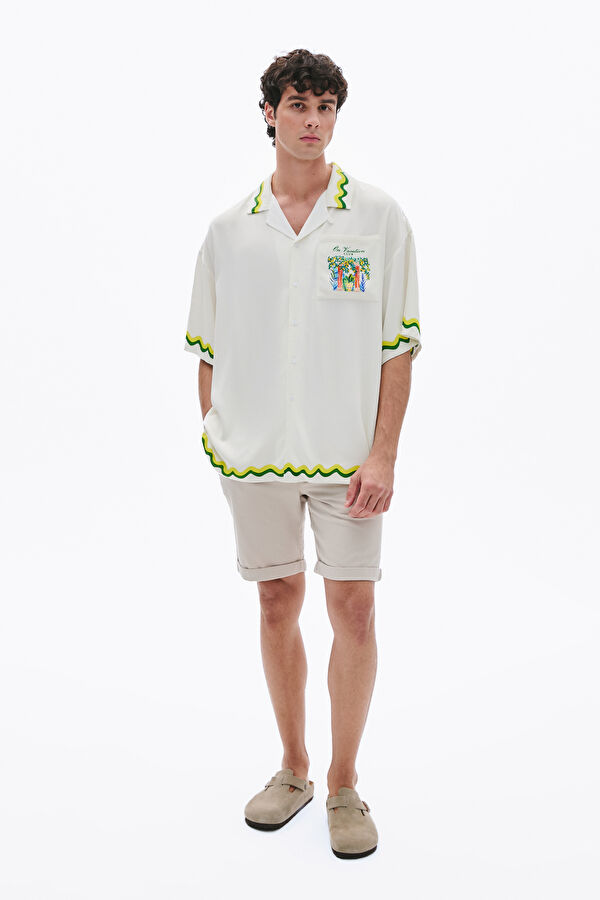 Relax Pattern White Printed Resort Neck Shirt