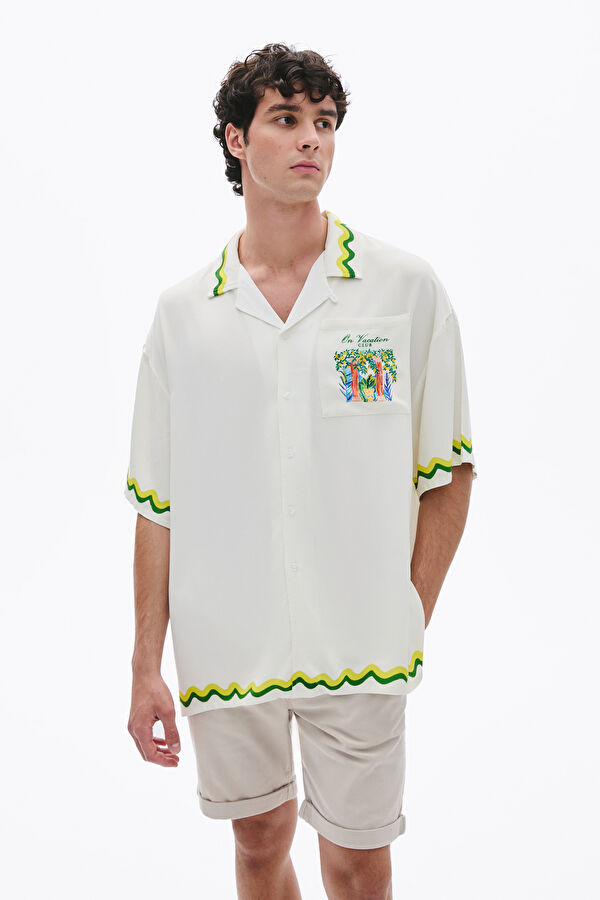 Relax Pattern White Printed Resort Neck Shirt 3