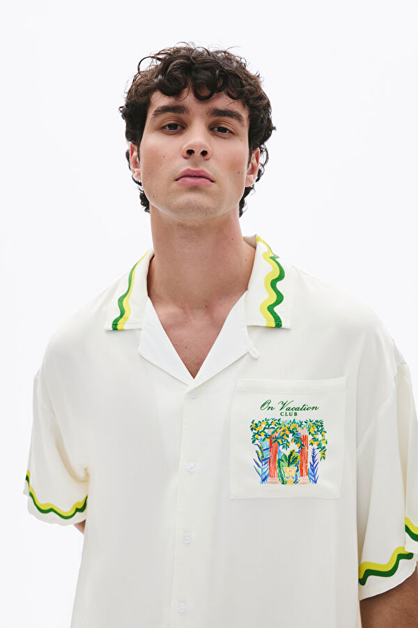Relax Pattern White Printed Resort Neck Shirt 4