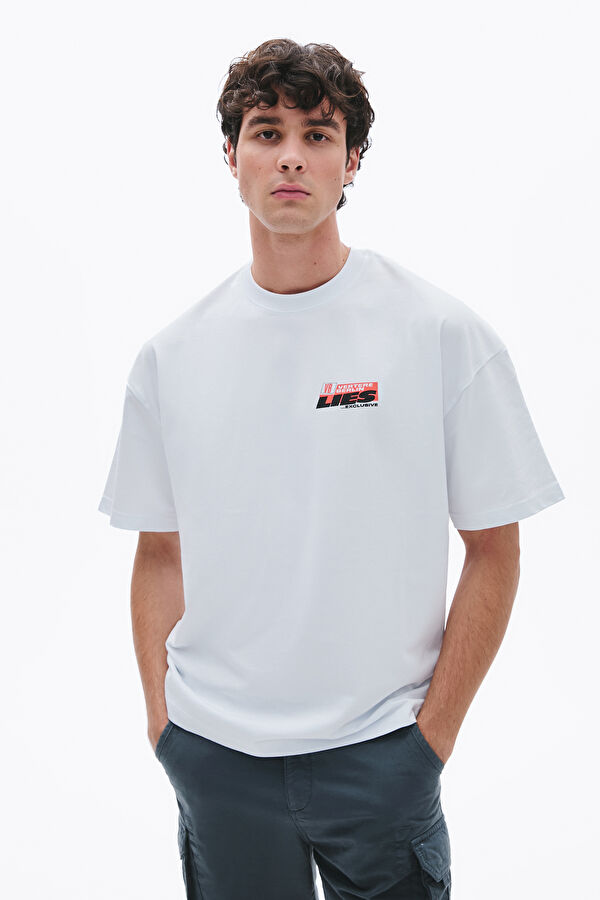 Relax Kalıp Beyaz Bisiklet Yaka Baskılı Erkek T-Shirt