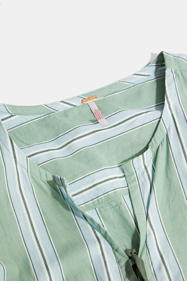 Green Patterned Women's Blouse 5