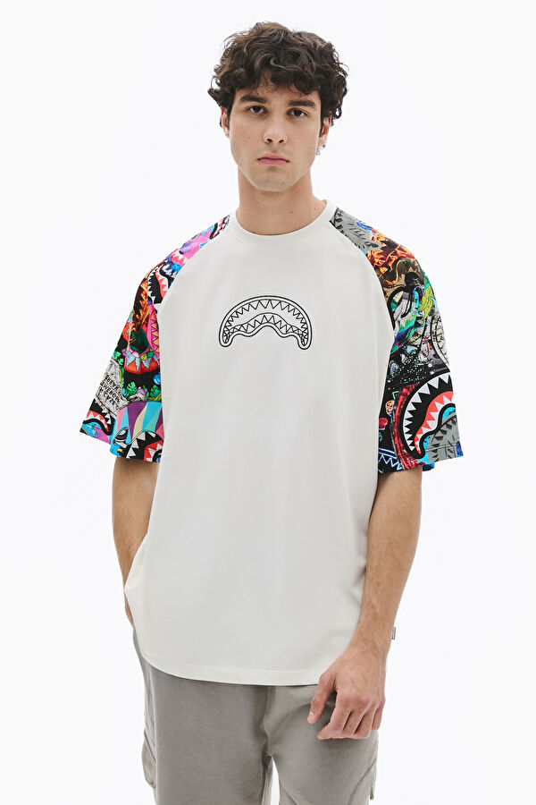 Relax Kalıp Krem Bisiklet Yaka Baskılı Erkek T-Shirt