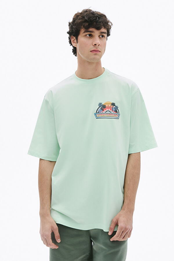 Relax Kalıp Açık Yeşil Bisiklet Yaka Baskılı Erkek T-Shirt