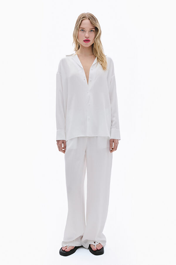 White Women's Trousers