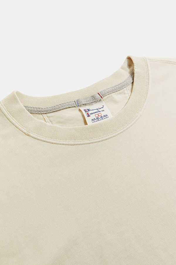Beyaz O Yaka Kadın Sweatshirt 3