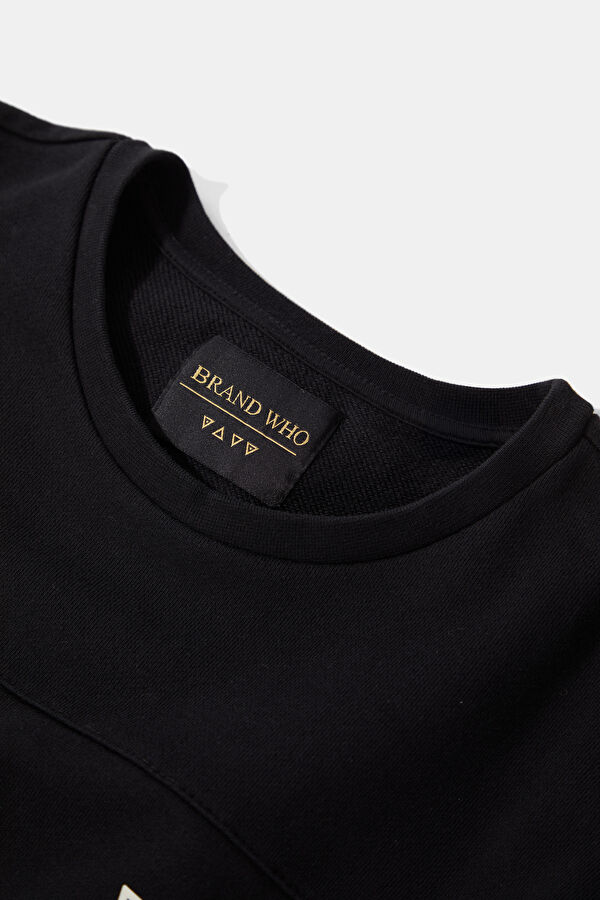 Black Crew Neck Men's Sweatshirt 3