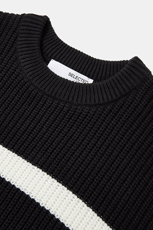 Black Women's Sweater 3