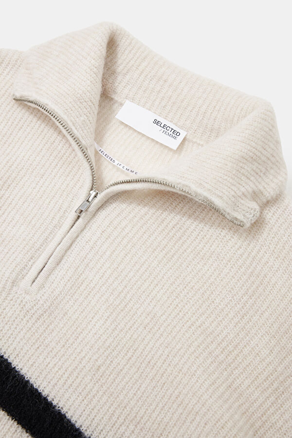 Cream Wool Women's Sweater 3