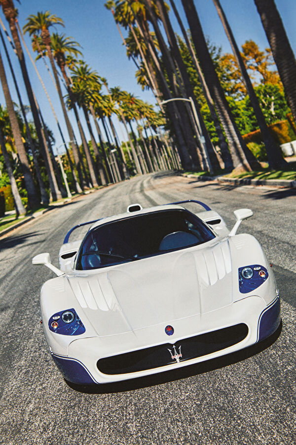 Iconic Cars 10