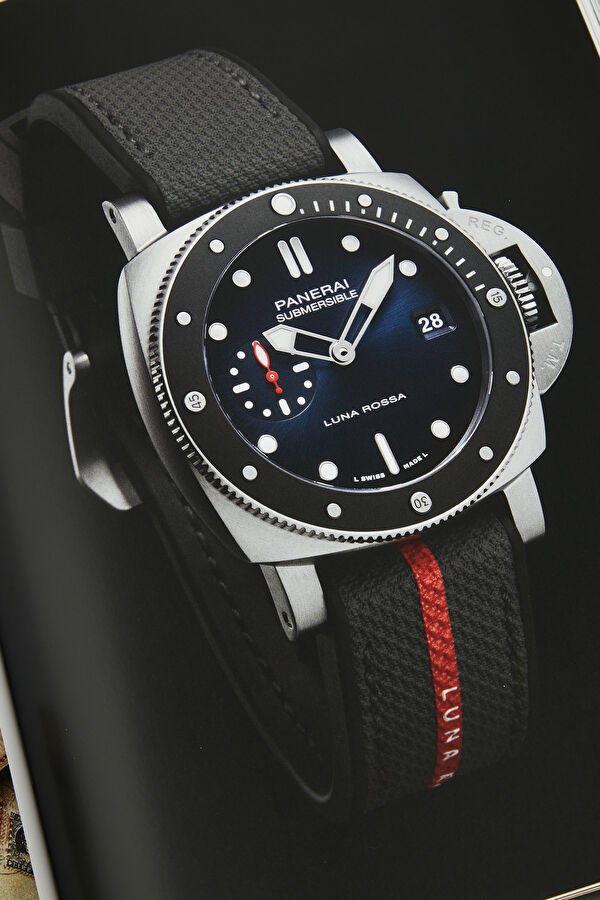 100 Iconic Watches 10