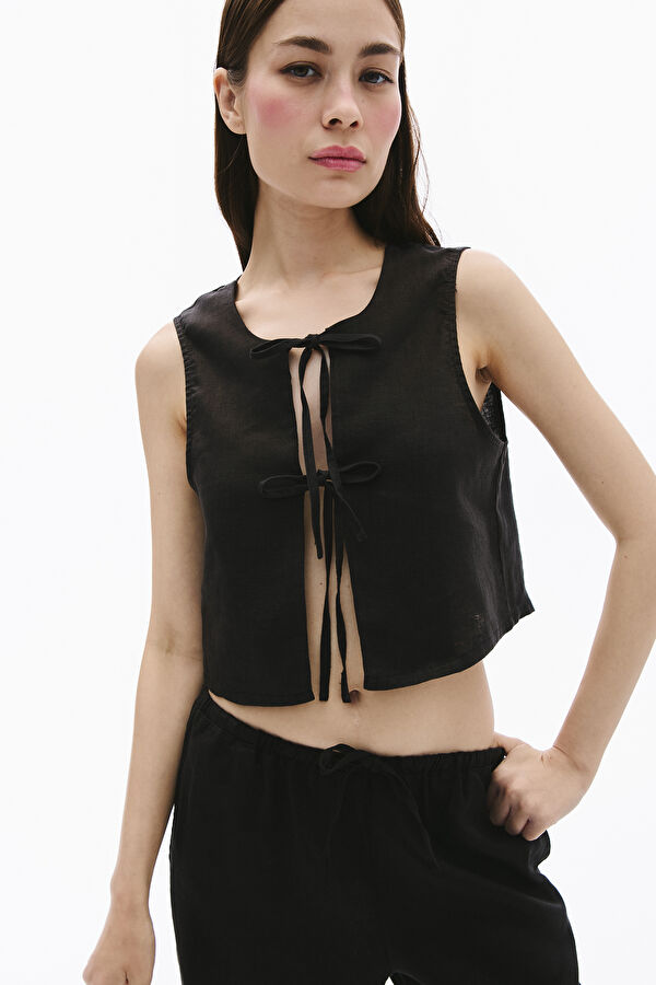 Black Linen Sleeveless Women's Blouse