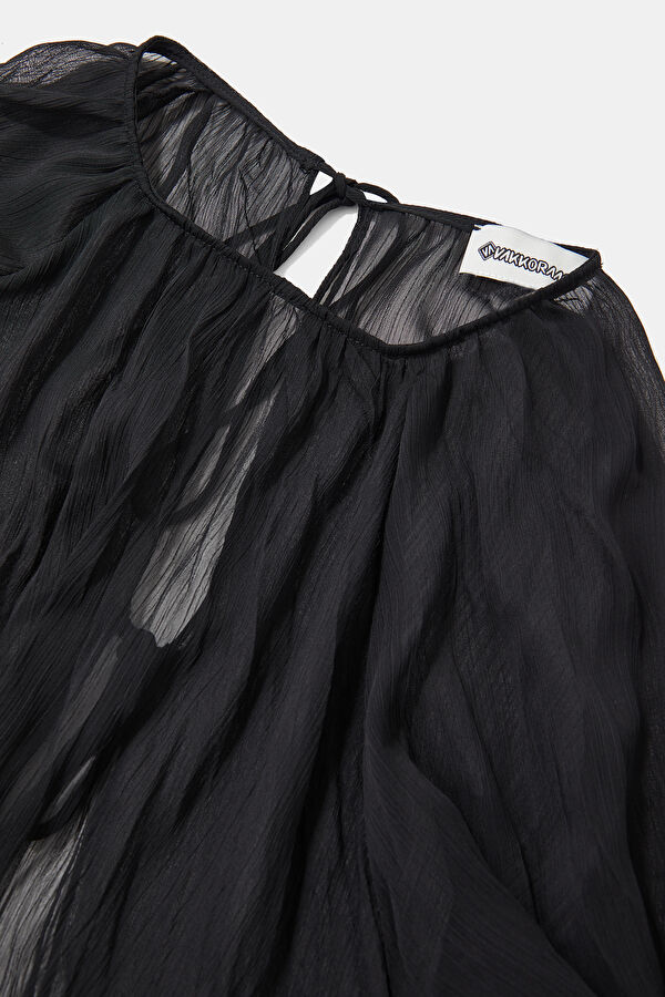 Black Long-Sleeved Women's Blouse 3