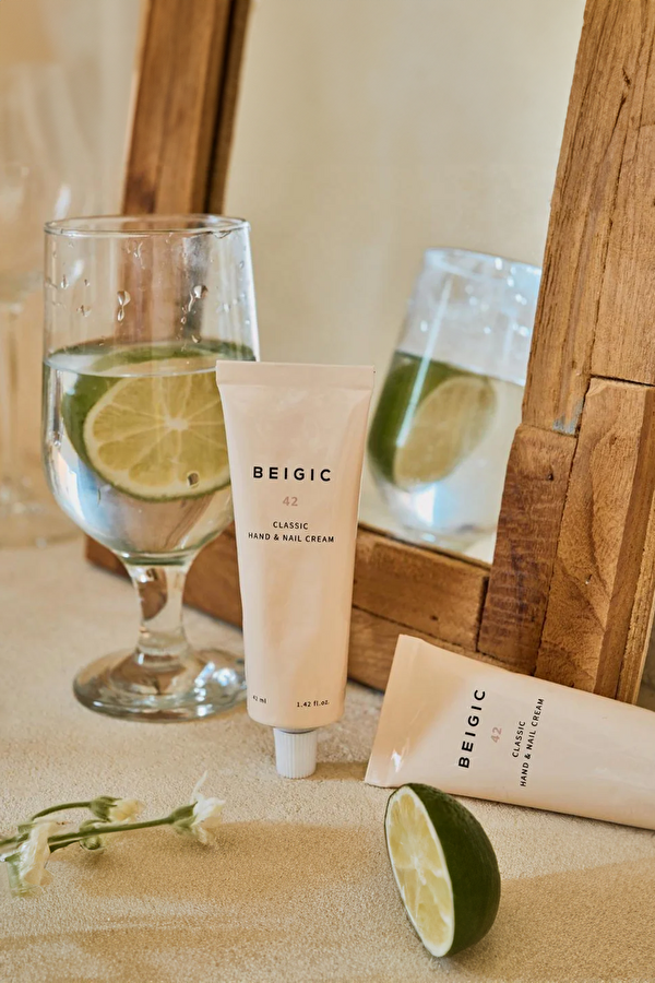 Classic 42 Hand & Nail Cream Bergamot & Sage - 4.2 ml 4