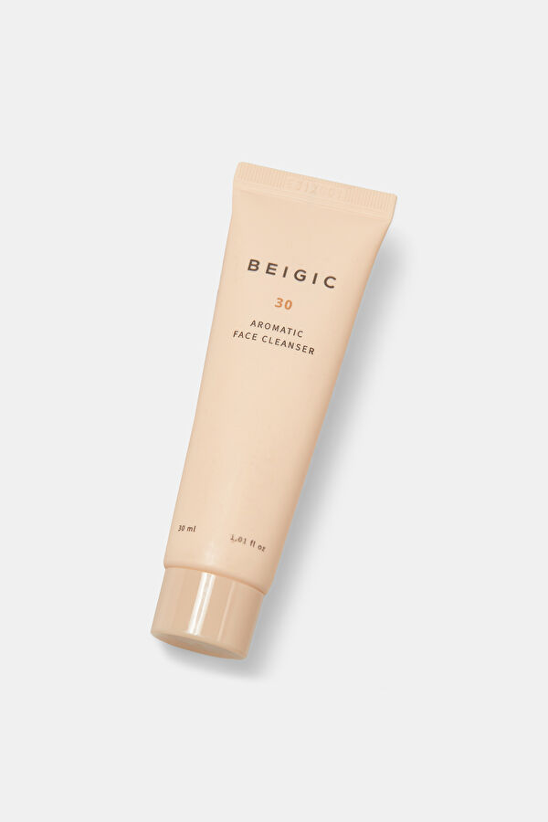 Aromatic Facial Cleanser - 30 ml 2