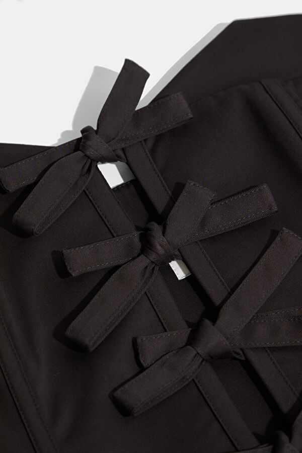 Black Sleeveless Women's Blouse 5