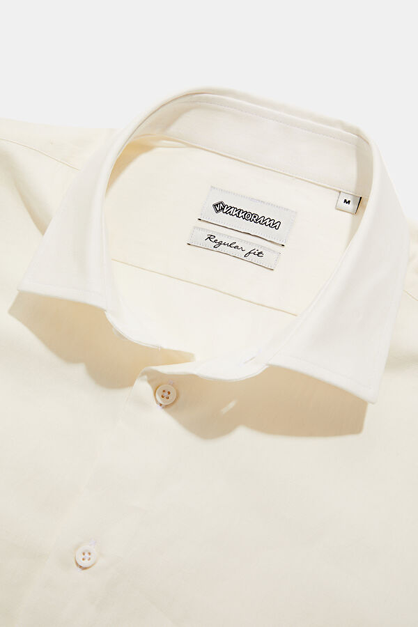 White Regular Men's Shirt 3