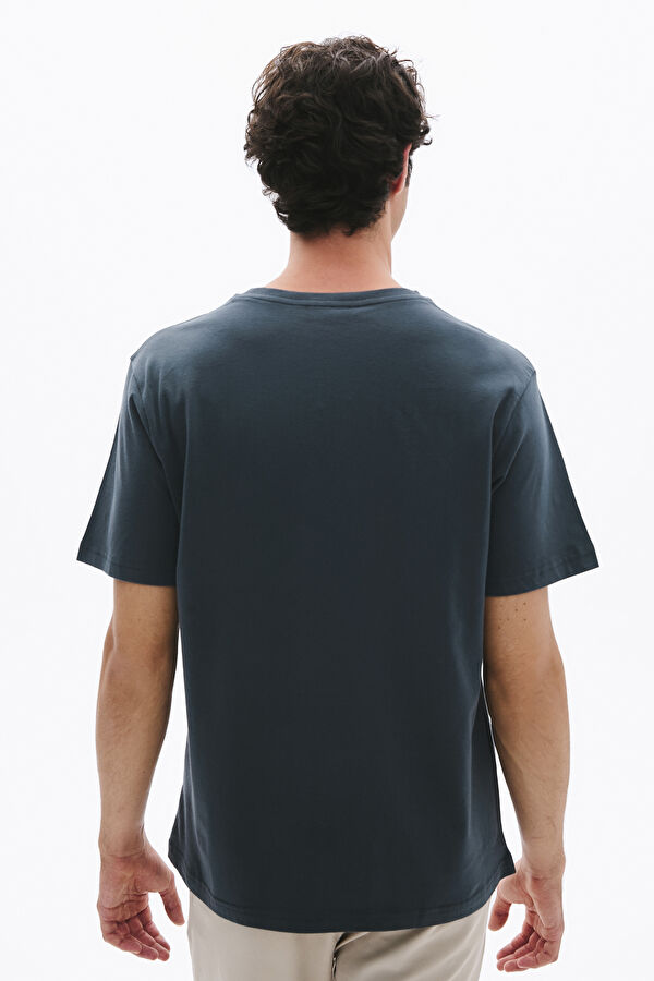 Gri Nakışlı Erkek T-Shirt 2