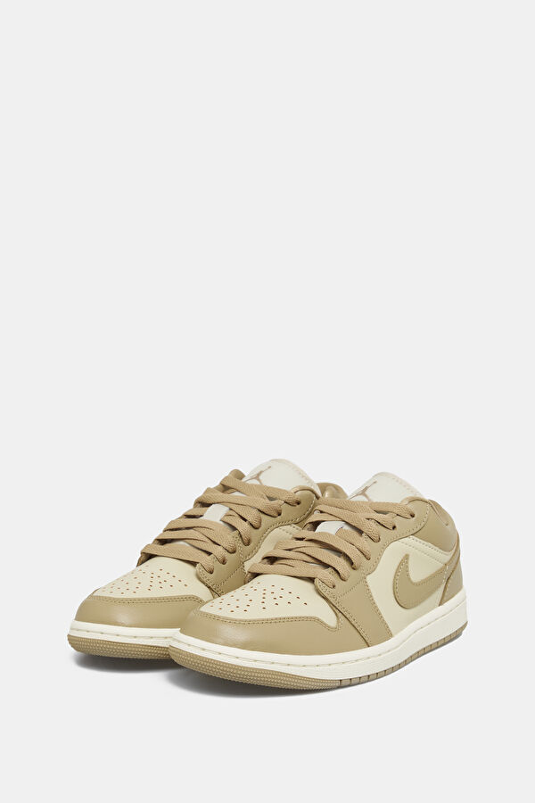 1 Low Light Brown Women's Sports Shoes 2