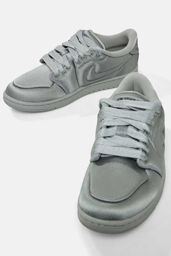 1 Low Method of Make Gray Women's Sneakers 5