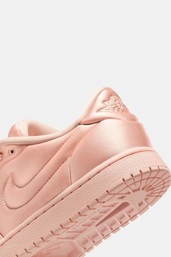 1 Low Method of Make Pink Women's Sneakers 7