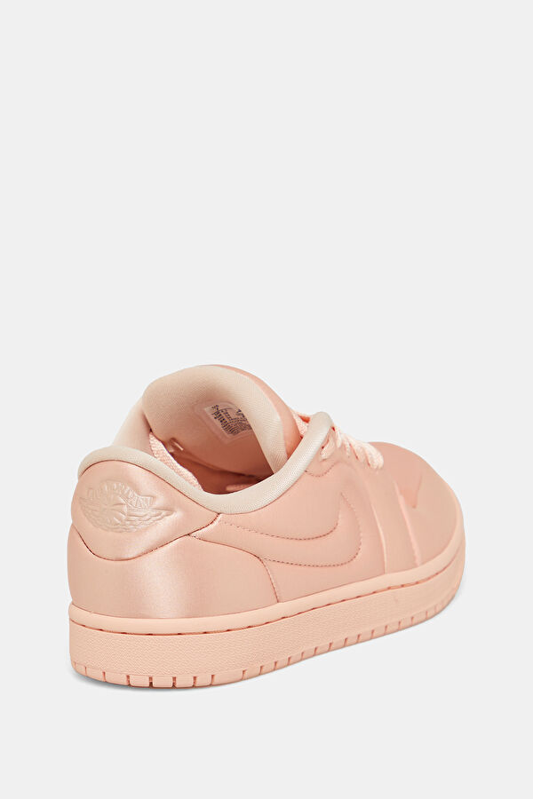 1 Low Method of Make Pink Women's Sneakers 3