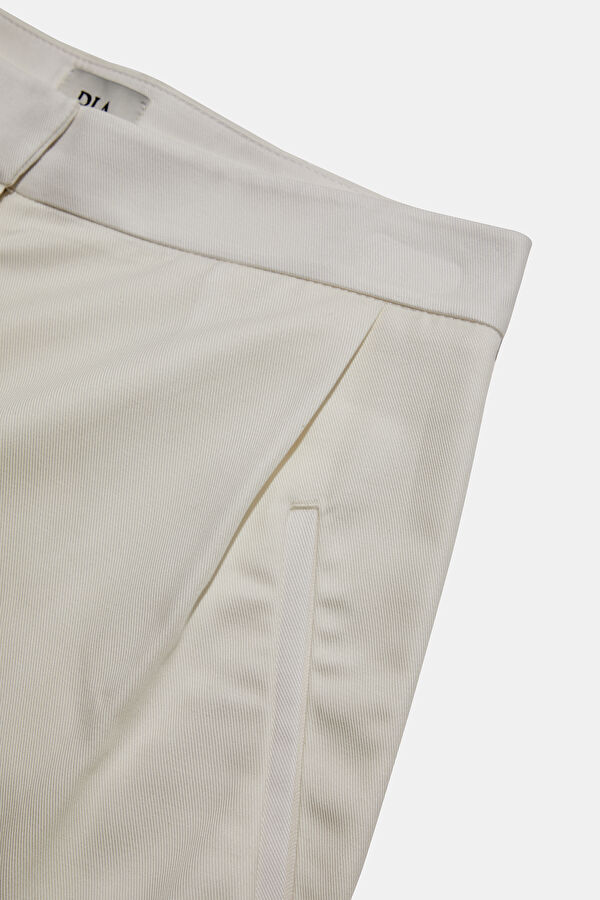 White Straight Leg Lyocell Women's Trousers 3