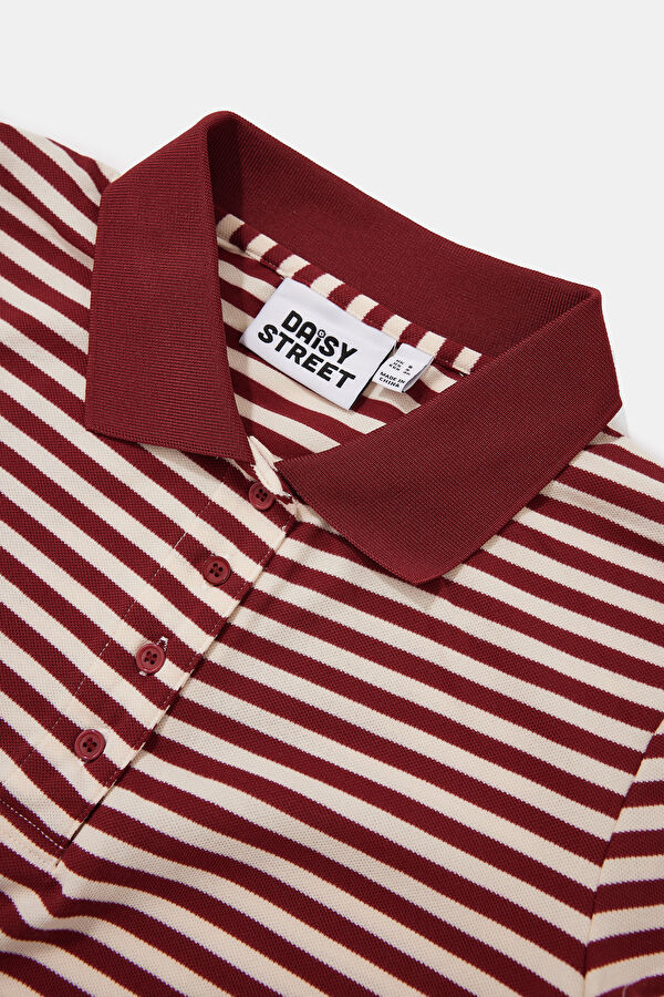 Kırmızı Polo Yaka Kadın T-Shirt 3