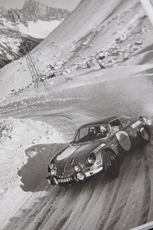Car Racing 1970 12