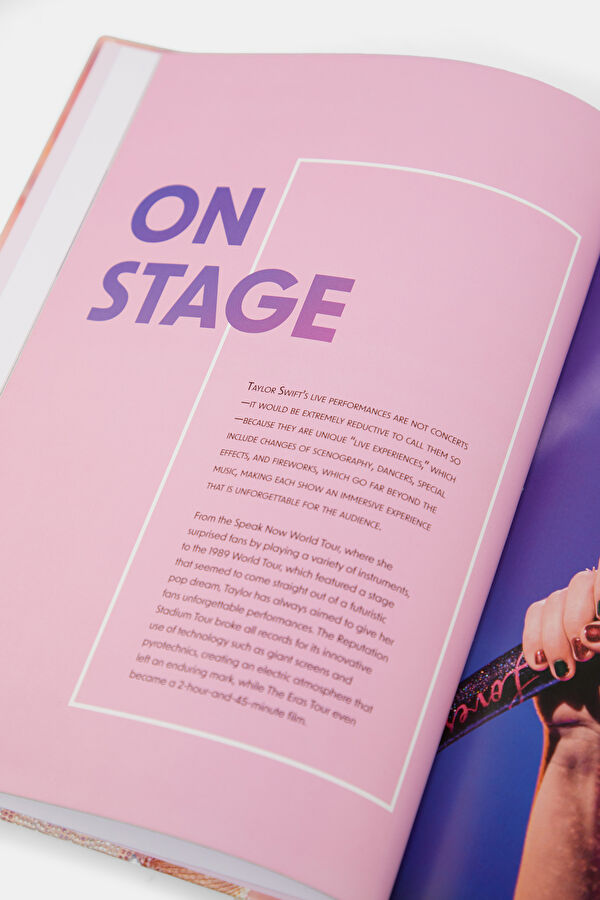 Taylor Swift: A Book for Swifties 5