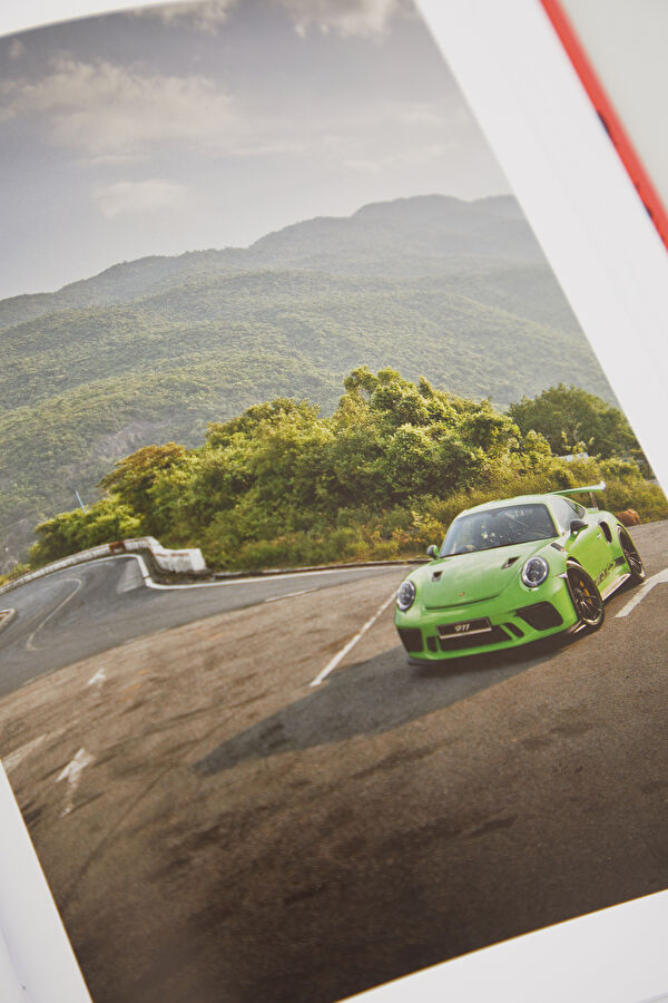 Porsche Curves 10