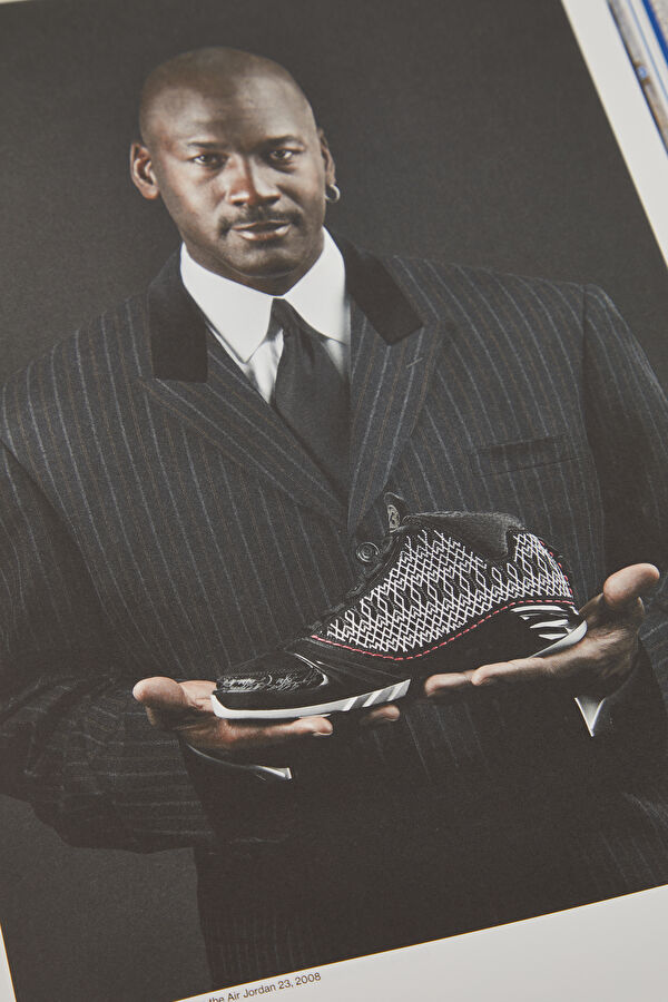 Nike: Form Follows Motion 11