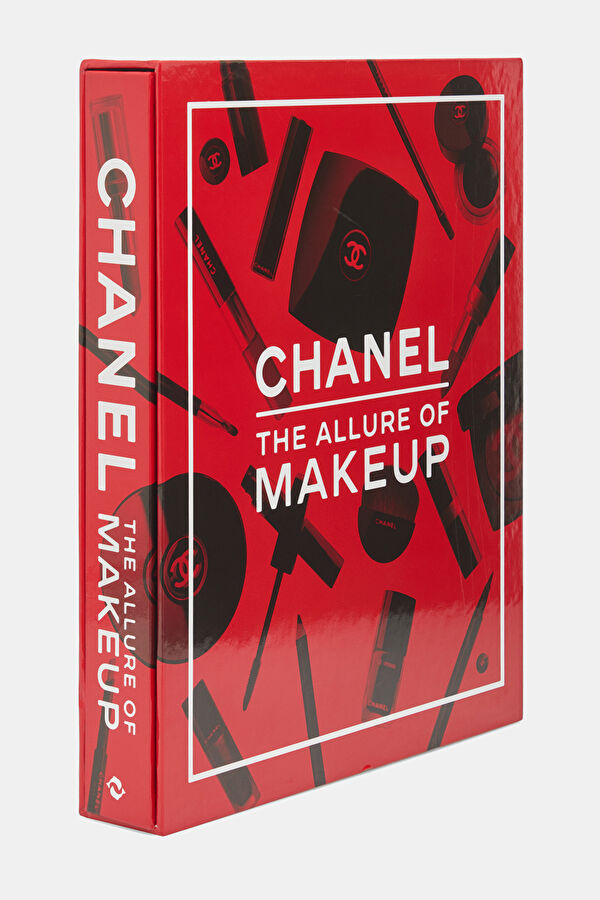 Chanel: The Allure of Makeup 3