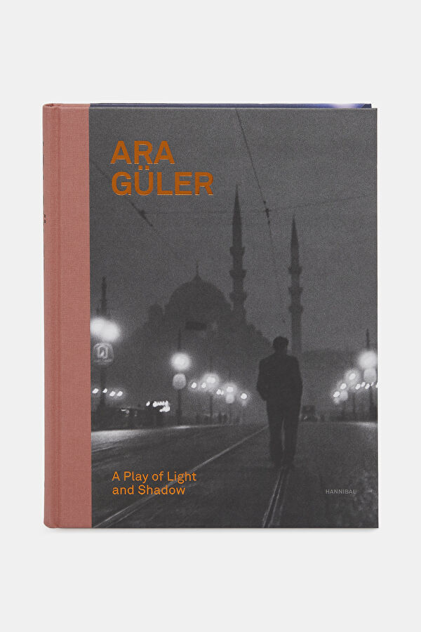 Ara Guler: A Play of Light and Shadow