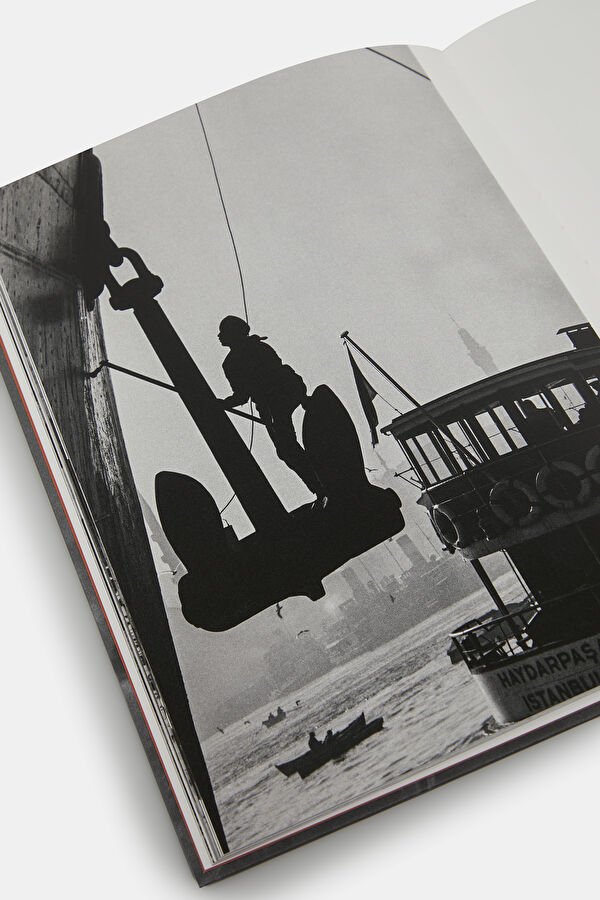 Ara Guler: A Play of Light and Shadow 8