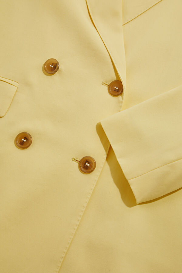 Women's Jacket with Yellow Buttons 4