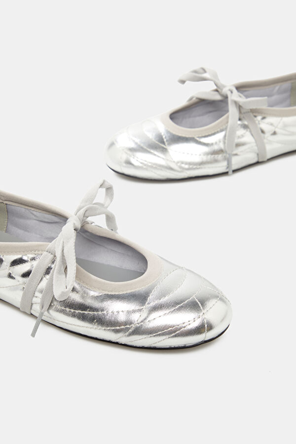 Erika Silver Sneakers 4
