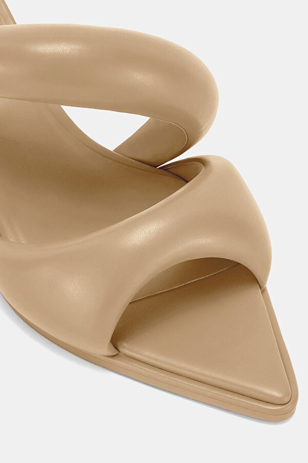 Sara Mule Beige Sneakers 5