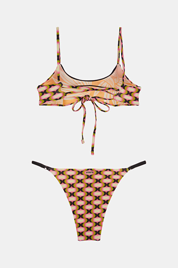 Pembe Kadın Bikini 2