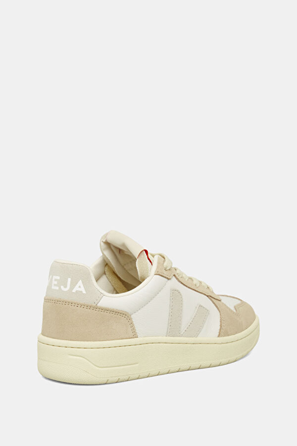 V-82 White Women's Sneakers 3