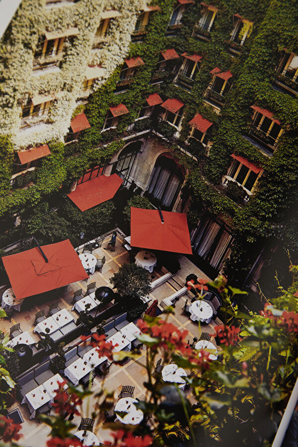 Plaza Athénée 11