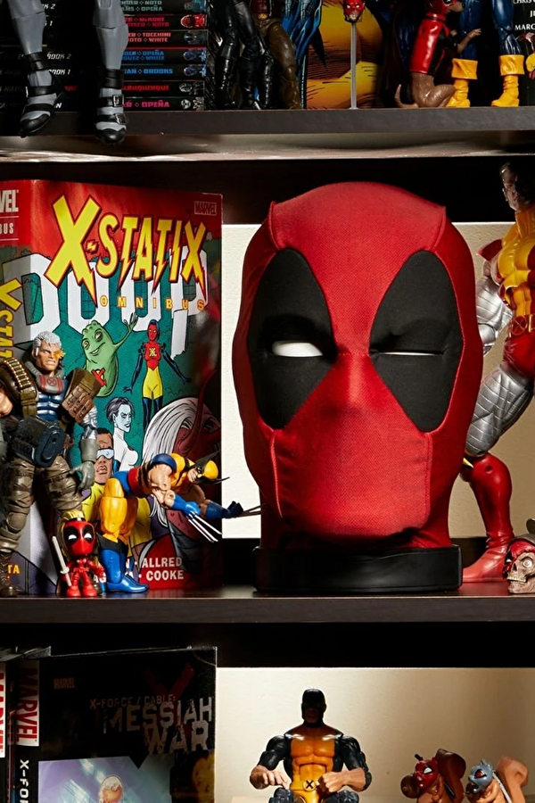 Marvel Legends Deadpool’s Head Premium İnteraktif Kafa Heykeli 2