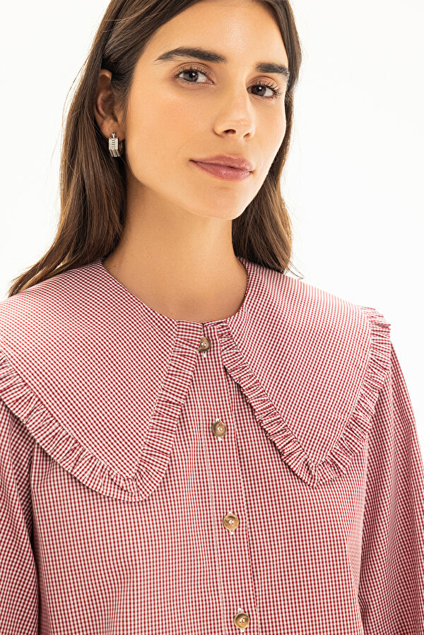 Women's Shirt with Gingham Pattern and Peter Pan Collar 4