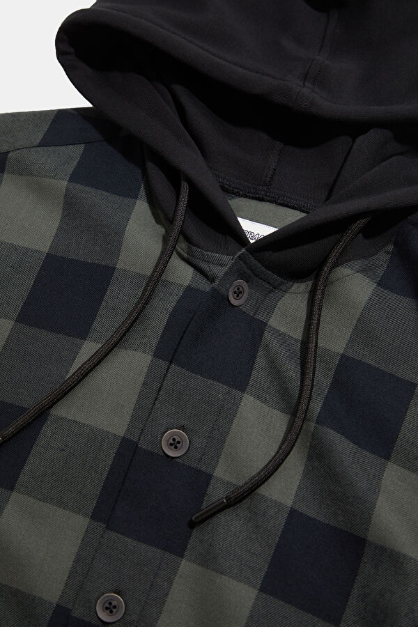 Black Hooded Men's Shirt 3